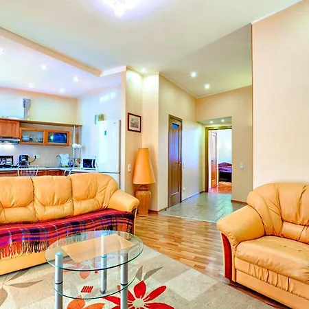 Apartament With Terrace In Historical Centre